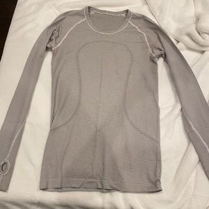 Lululemon long sleeve top